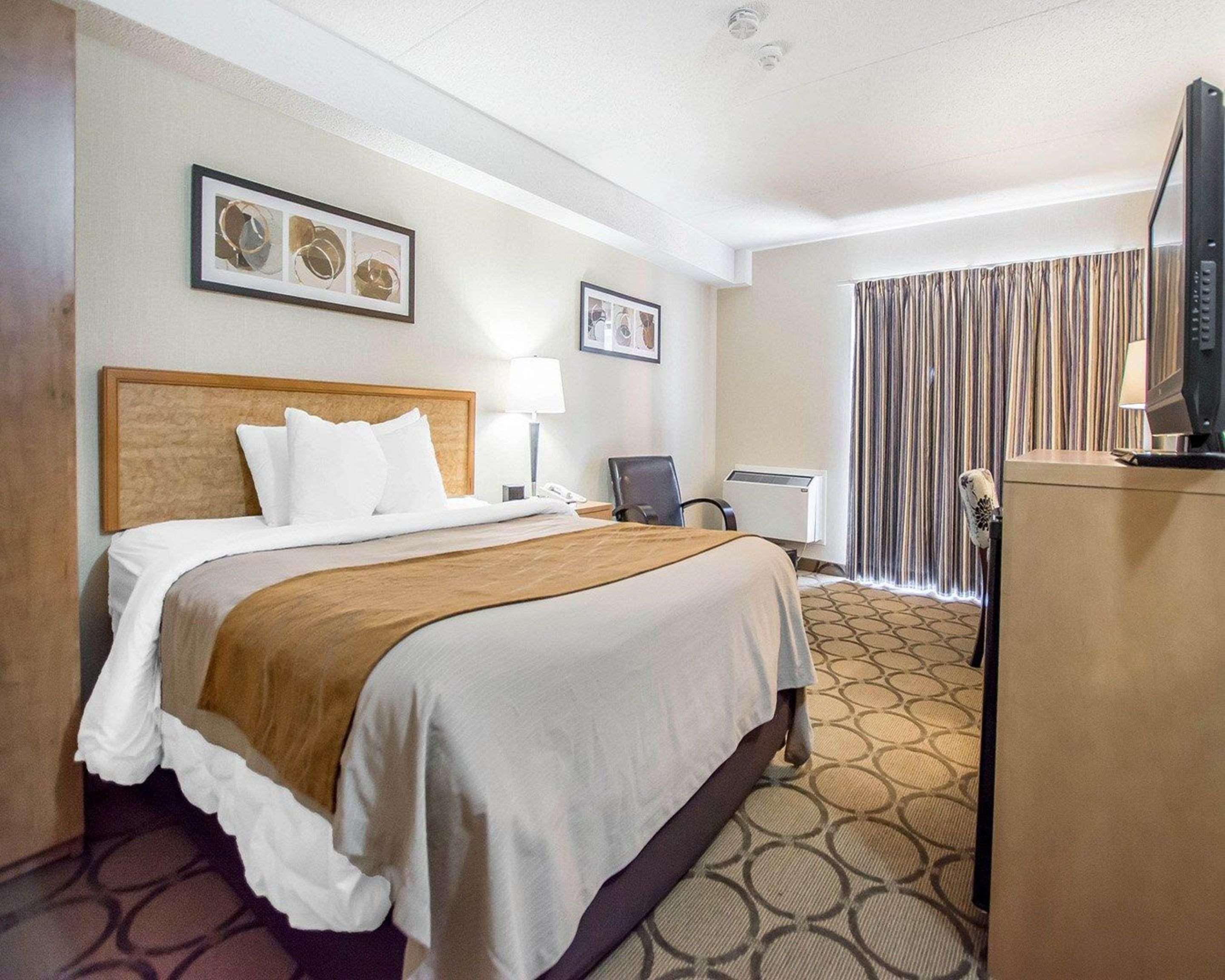 Comfort Inn East Монктон Экстерьер фото