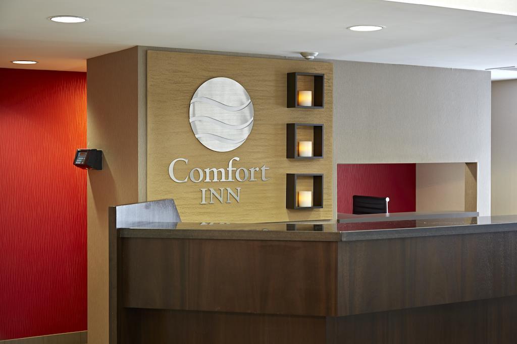Comfort Inn East Монктон Экстерьер фото