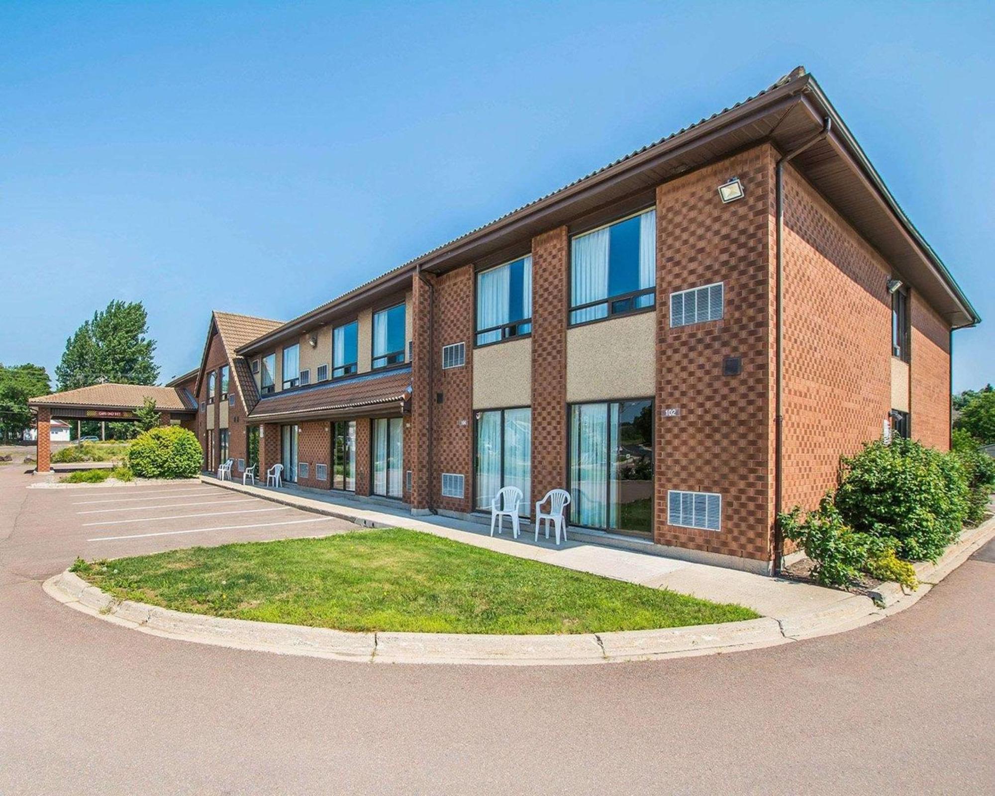 Comfort Inn East Монктон Экстерьер фото