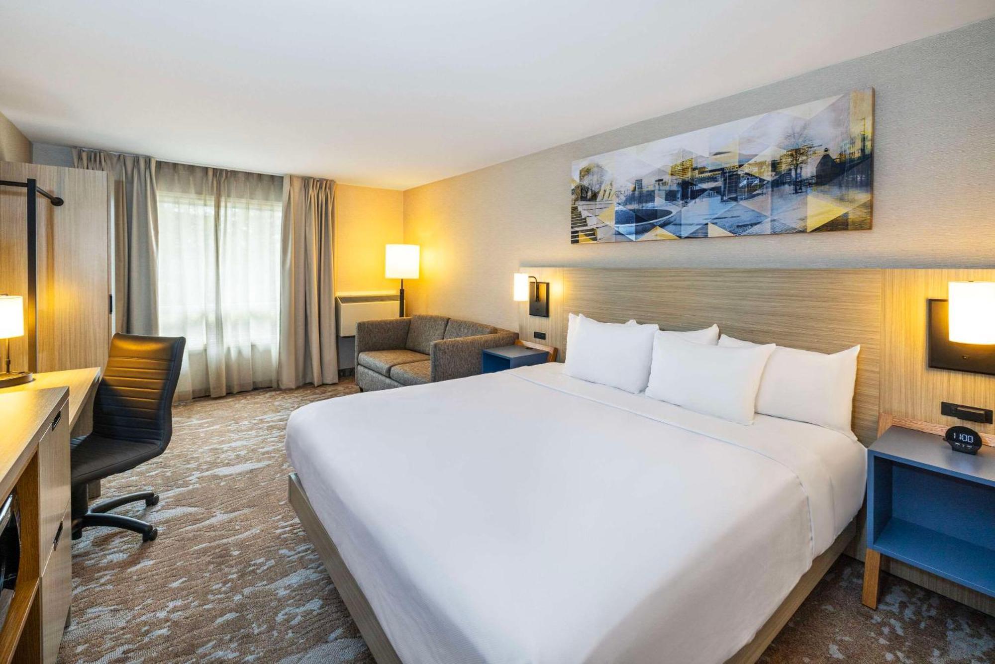 Comfort Inn East Монктон Экстерьер фото
