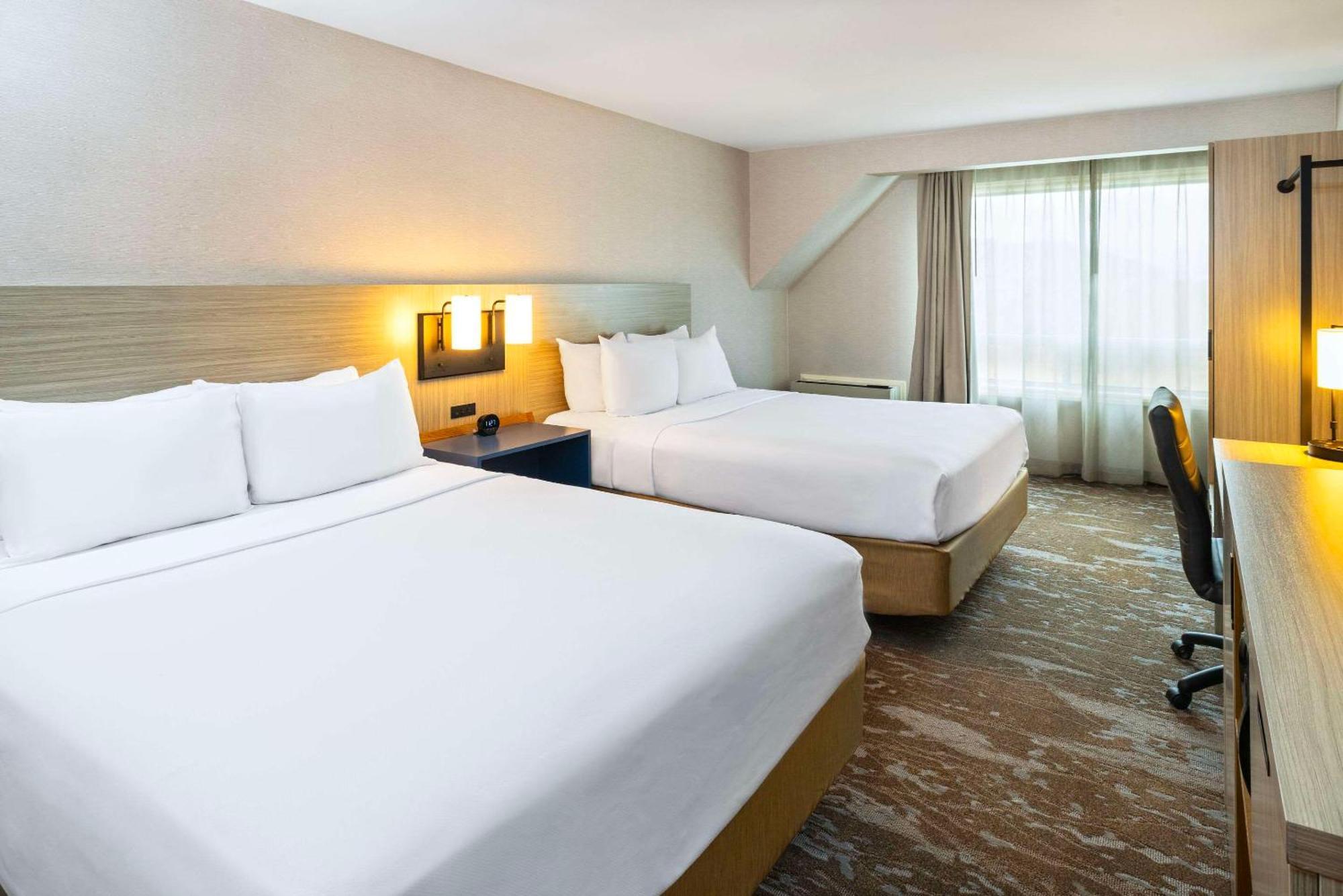 Comfort Inn East Монктон Экстерьер фото